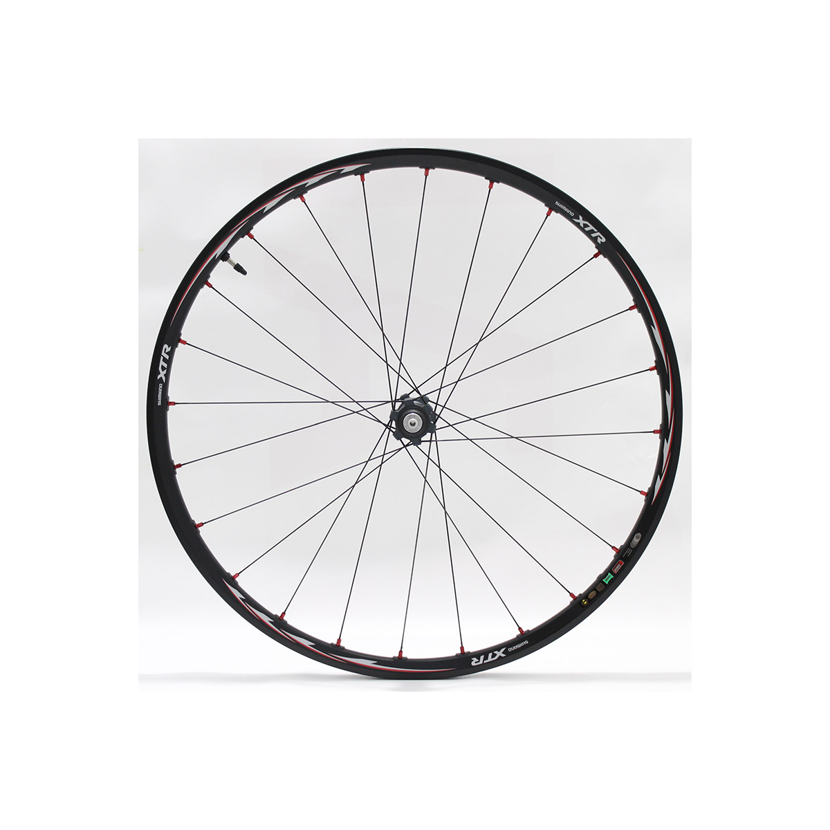 RUEDA DELANTERA XTR M975 TUBELESS DISCO C/L *