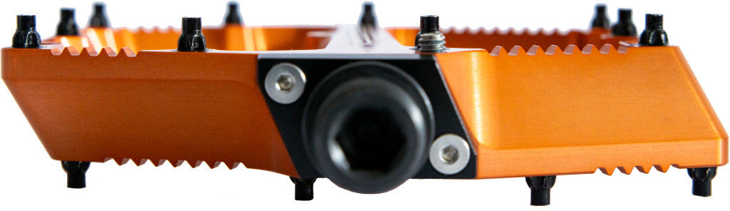 Ambit Enduro Flat Pedal Medium, Crown Pins Orange