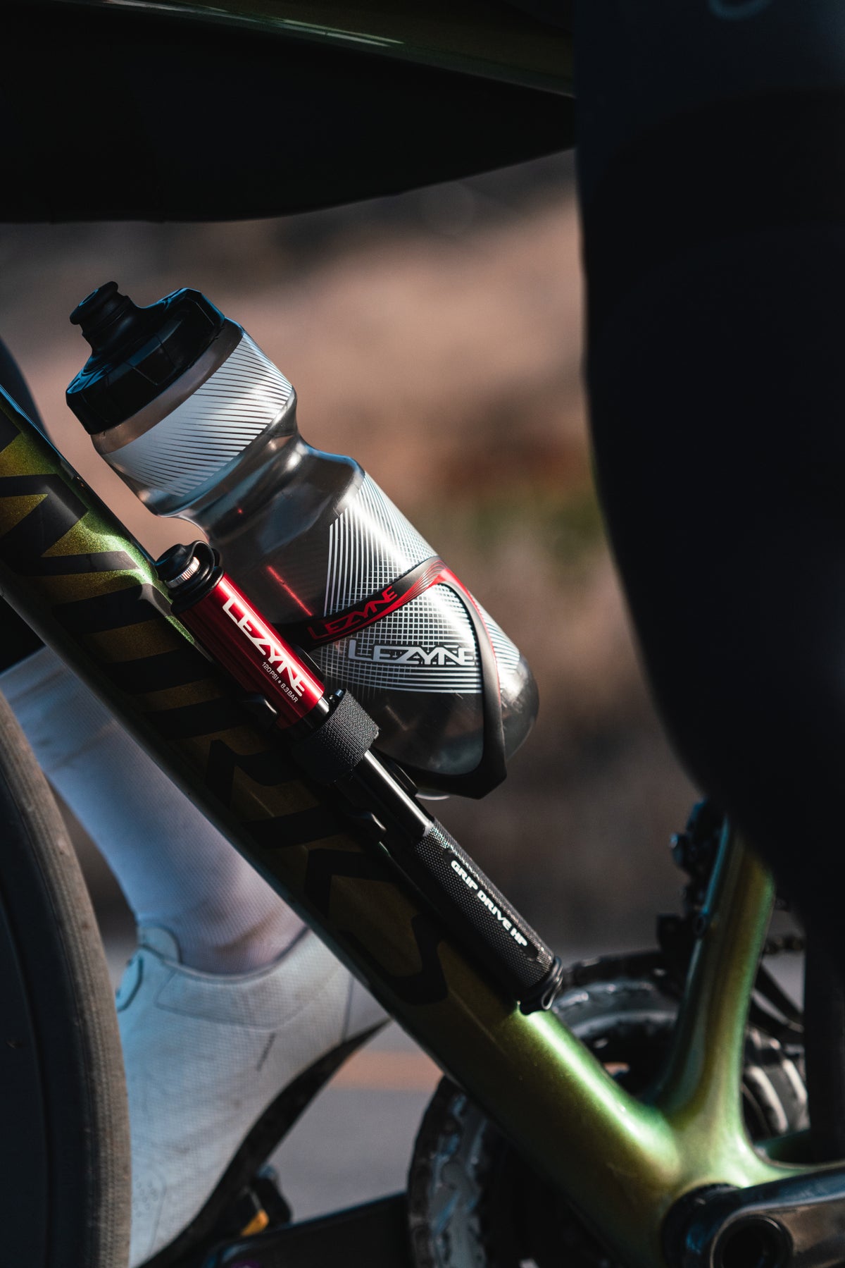 Portabidón Lezyne Carbon Team, Negro-Verde